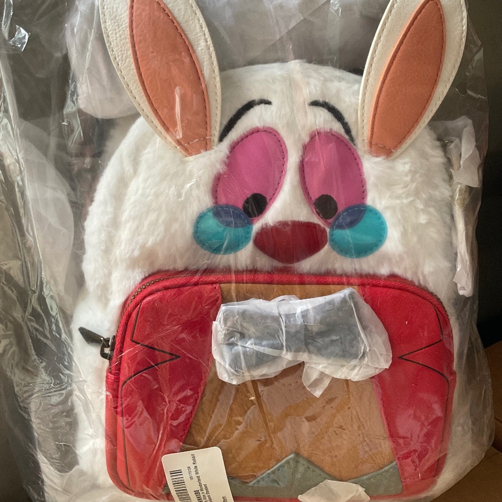Disneys Alice in wonderland loungefly